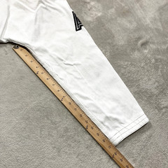 Albino and Preto A&P Adult Batch 8 Martial Arts Jiu-Jitsu Gi Top White Size A0H