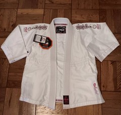 Fuji Kimono GI Jiu Jitsu MMA Womens WC2 Top White With Pink Ribbon And Flowers