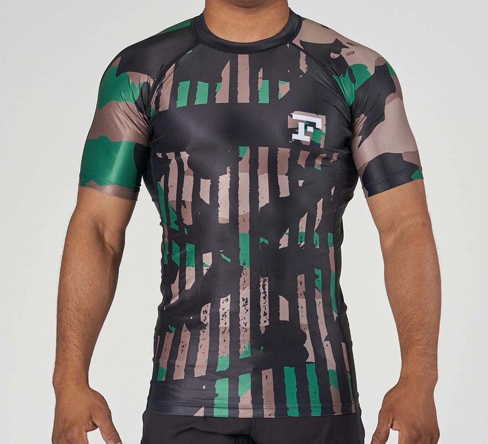 Fuji Flex Lite Mens MMA BJJ Jiu Jitsu Short ShortSleeve SS Rashguard – Camo