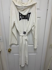 Everlast White Hooded Terry Cloth Robe with Belt Size XL
