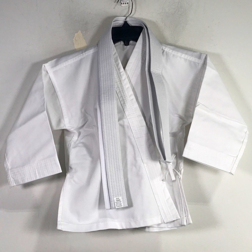 Unisex Martial Arts Super Kicks Masters Club Jacket & Belt, Size 00 – White