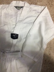 Child’s Sz 0 Martial Arts Group Kid Taekwondo White Outfit Gi Uniform Top Pants