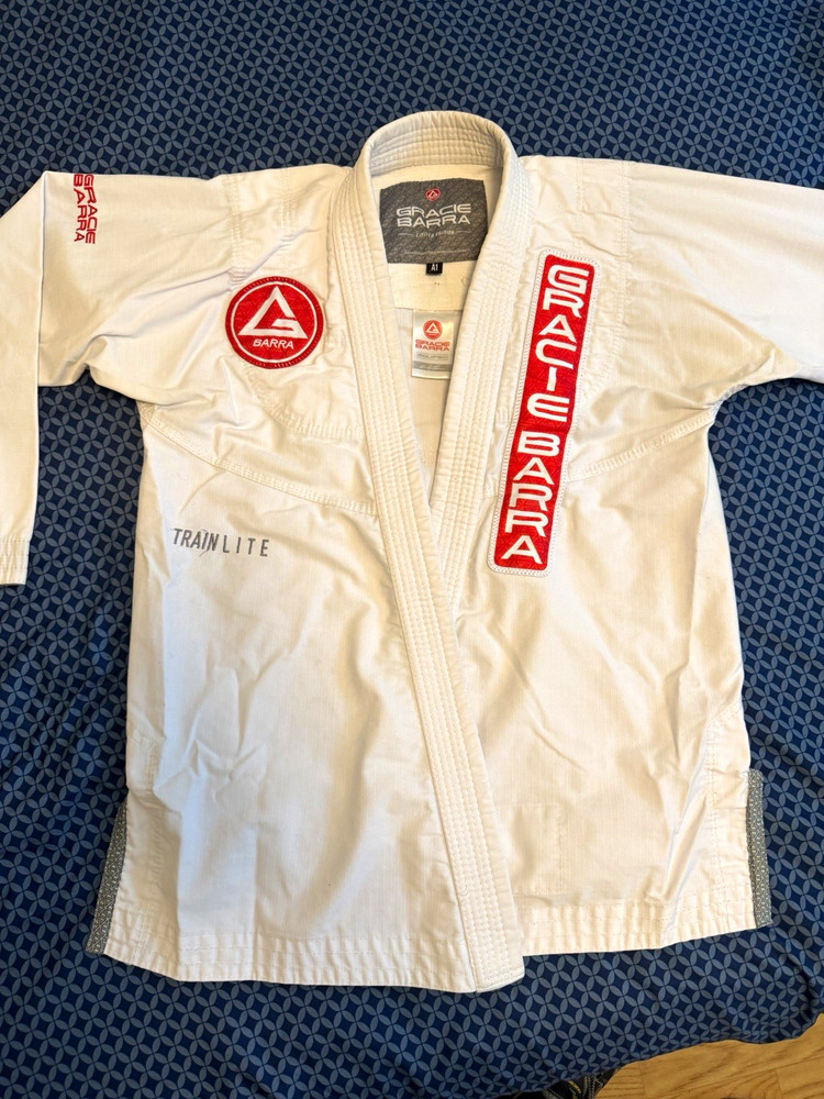 Gracie Barra Equipe TrainLite Jiu-Jitsu Gi A1 White Adult Unisex (used once)