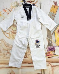 Dynamic Taekwondo Uniform Set Size 0/140 w/4 Belts 2 Headbands CMA TKD