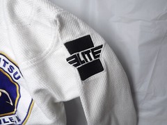 ELITE Sports Kids Size C00 Jiu-Jitsu Uniform top Gi Uniform with patches