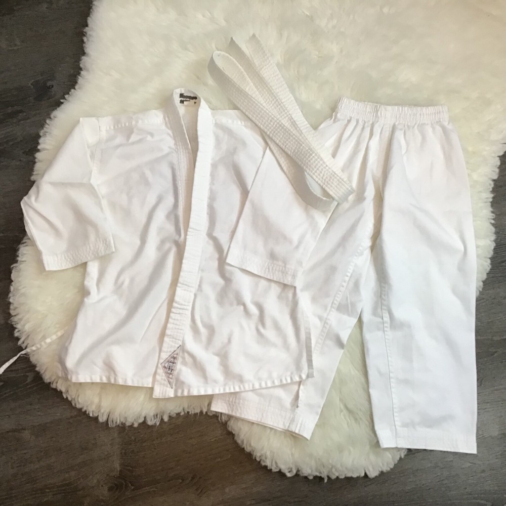 AMA Boys Karate 2-piece Set Longsleeve Jacket & Pants White Suit with Belt Sz 0