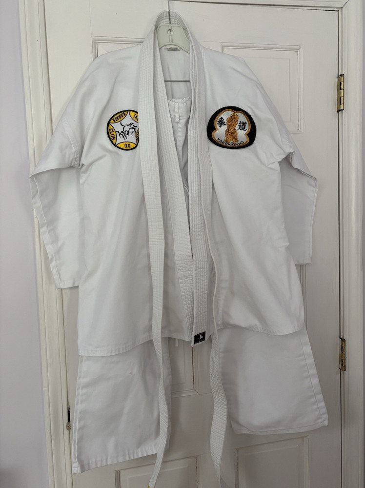 Century Martial Arts Gi Uniform Mens Small White Cotton Jacket Pants Belt & Bag