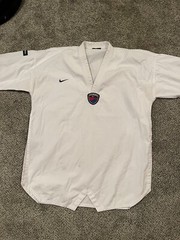 Nike Vintage White Korea Taekwondo Kimono Size 11, 210CM