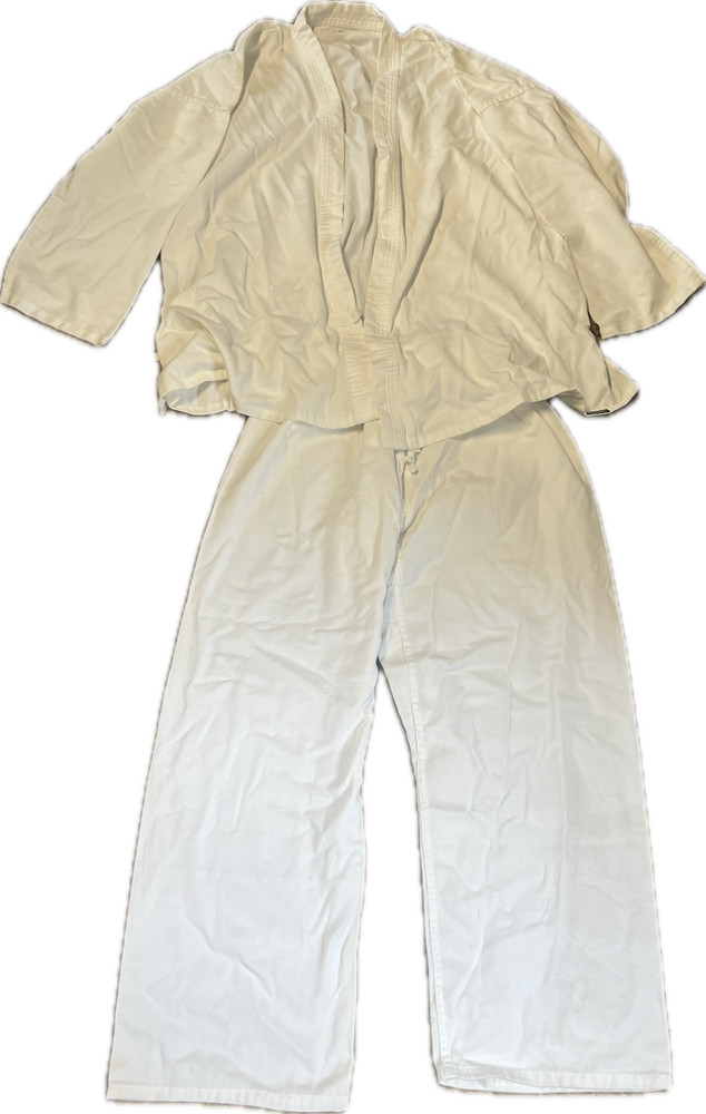 Karate Martial Arts Uniform Kids Size 5 White NO Belt Century Karate Kid