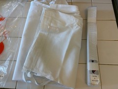 TIGER CLAW Martial Arts Uniform Size 6 Gi White Belt (Description ) Full Uniform