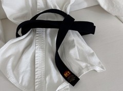 KI INTERNATIONAL WHITE HEAVY COTTON KARATE UNIFORM SIZE 5~PRE-OWNED~WORE IT ONCE
