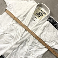 Albino and Preto A&P Adult Batch 8 Martial Arts Jiu-Jitsu Gi Top White Size A0H