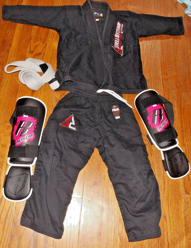 Fuji Kids Black Jiu Jitsu Judo Gi Martial Arts Uniform+ Belt + shin guards szCO