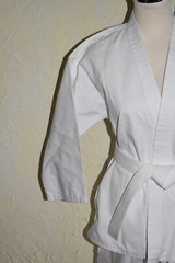 Ladies Or Teen Karate Gi Or Uniform With Jacket White Belt And Pants Size 2
