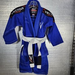 Vector Sports Gear Kids K1 Attila Series Brazilian Jiu Jitsu Gi Suit Preowned.