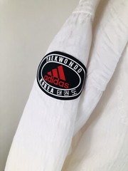 ADIDAS / MASTER CAMACHO Dallas – MMA Martial Arts TAEKWONDO Mens 5 / 190 GI