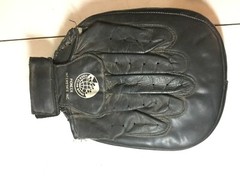 Vintage „Tiger Claw” Martials Arts/MMA Focus Mitt – SHIPS FREE!