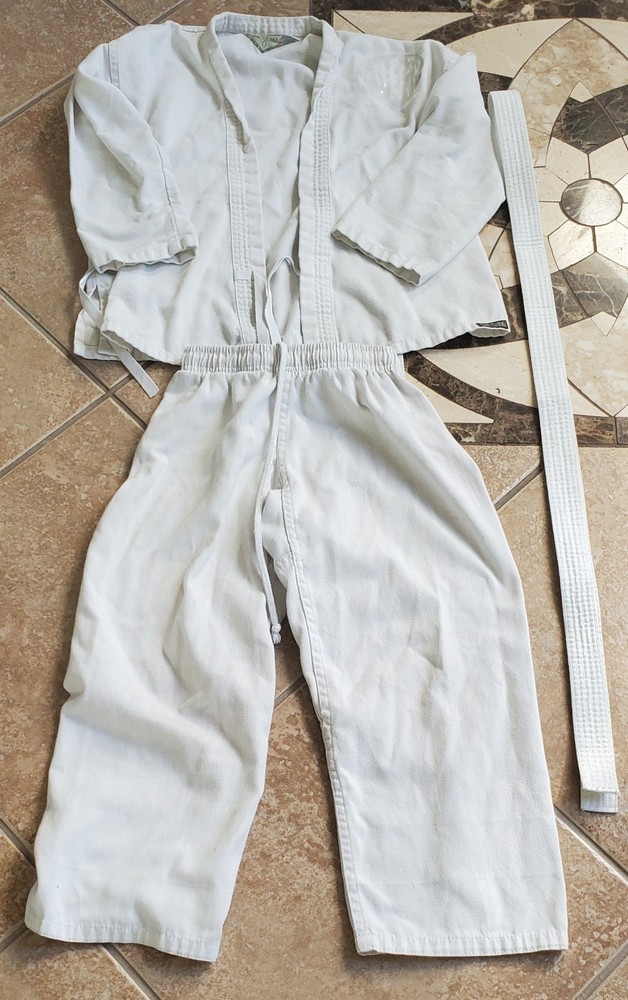 Size 00 Kids White Martial Arts Gi 3 pieces top bottom belt