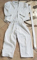 Size 00 Kids White Martial Arts Gi 3 pieces top bottom belt