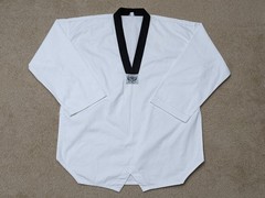 Certified Tae Kwon Do TKD World Champions White Uniform Dobok Gi Top ~ Size 6