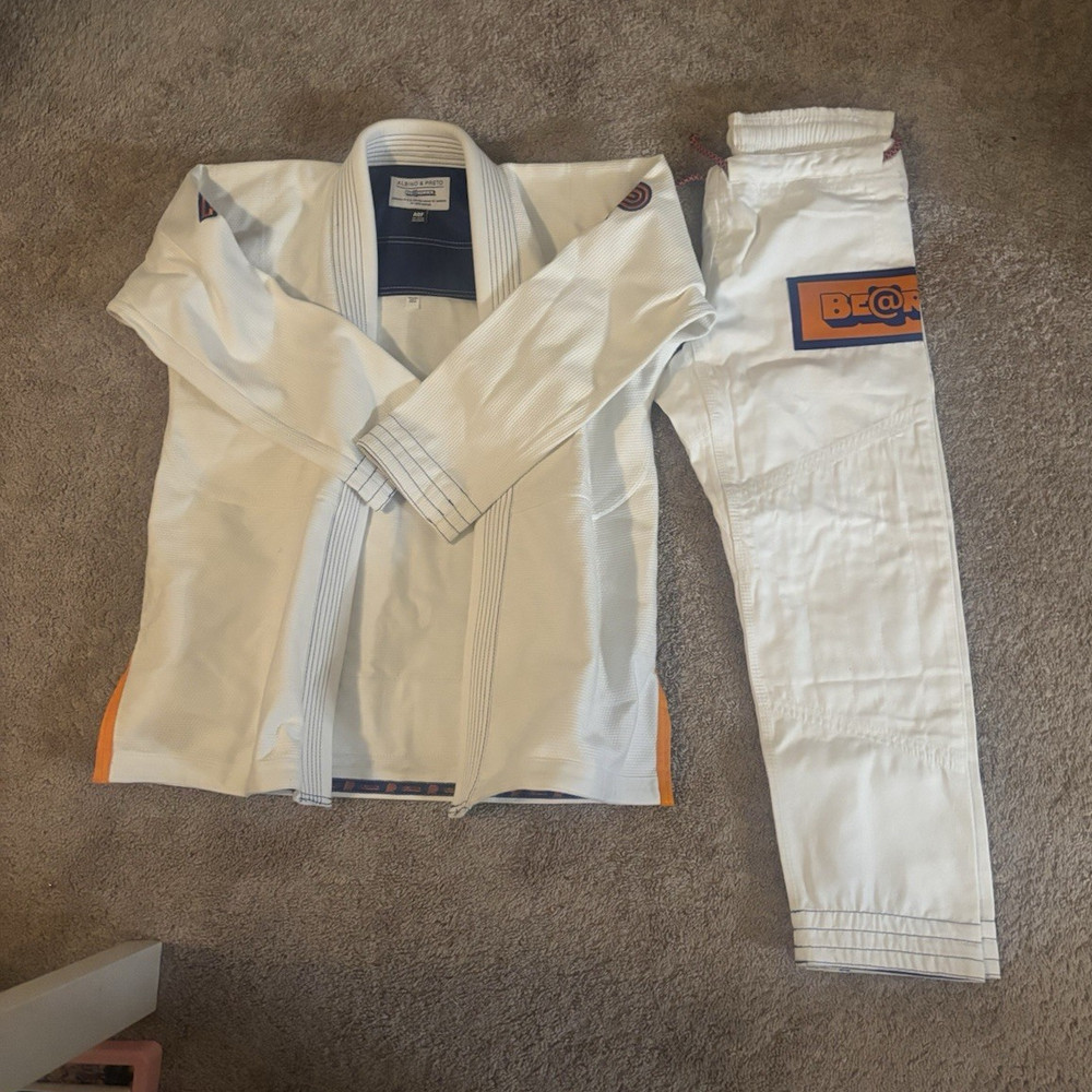 Albino & Preto BE@RBRICK Jiu-Jitsu Gi Set White Jacket & Pants A0F