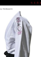 FUJI KIMONO SEKAI WOMENS TOP AND PANTS SIZE WC2 JIU-JITS Pink Floral Embroidery