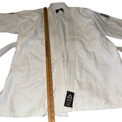 Gracie Jiu-Jitsu Classic Gi Size 7/200 White Kimono With Belt