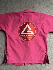 Gracie Barra Equipe GB Edition Lite Kimono Brazilian Jiu-Jitsu Gi PINK Youth Y3