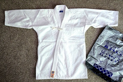 NEW Iwata Dogi Aikido-GI Jacket size 3 White w/tie Judo Jujitsu MMA Uniform