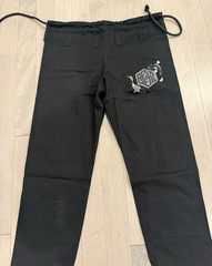 Aesthetic Koi BJJ Gi – Black A2