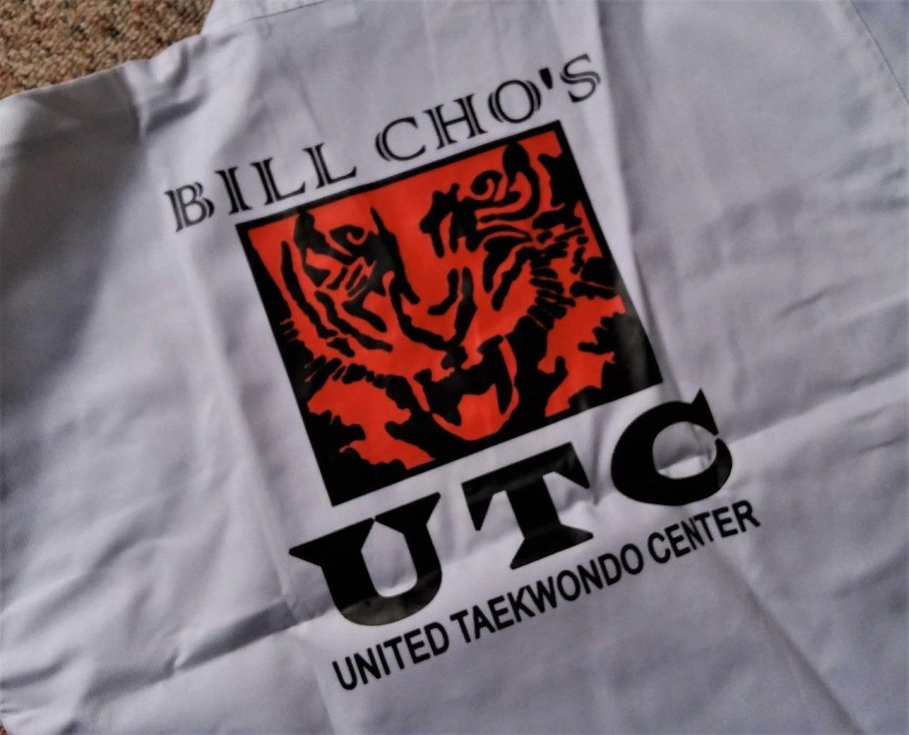 Size 4 Costume UTC Martial Arts Karate United TaeKwonDo Center Uniform White