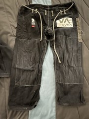 Shoyoroll Batch #38: RVCA Black Used A2