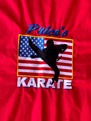 Adult Red Pullover Karate Gi Top With Black Collar Bold Look Size 4 EUC!