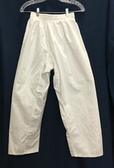 TIGER CLAWS YOUTH MARTIAL ARTS / KARATE / UNIFORM / SIZE 3 INCLUDES YELLOW BELT