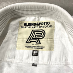 Albino and Preto A&P Adult Batch 8 Martial Arts Jiu-Jitsu Gi Top White Size A0H