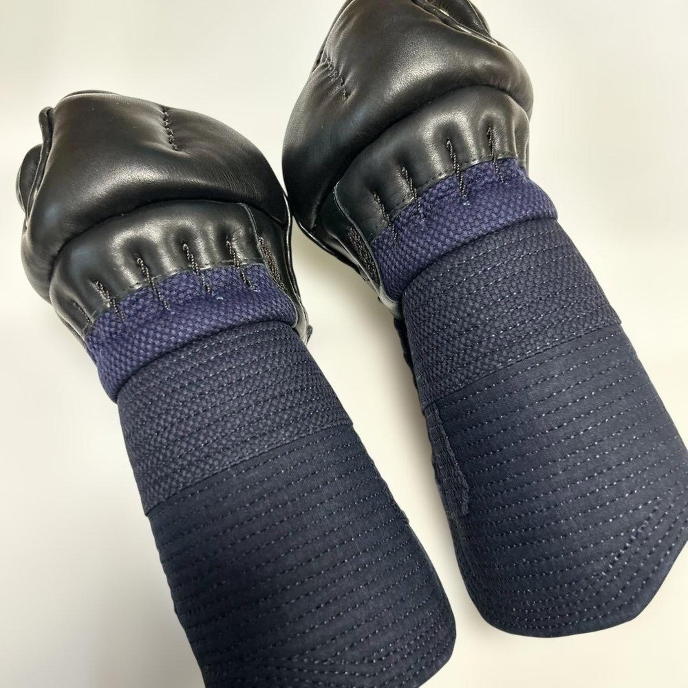 Japanese Kendo Kote Gauntlets Navy/Black 1 Pair Used #26072406