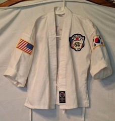 King Tiger Taekwondo Martial Arts Uniform Gi – White Dobok with Patches Size 00