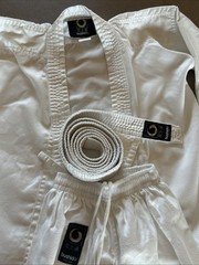 Bushido Karate Uniform The Essential Uniform Kids Sz S 0/140White Kimono Suit PO
