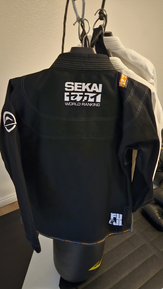 New A4 Fuji Sports Sekai 2.0 Mens Jiu-Jitsu BJJ Gi – BLACK Fit Fits Like A3