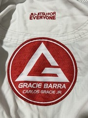 Gracie Barra White Kimono Youth Y4 Jiu Jitsu Equipe Gi