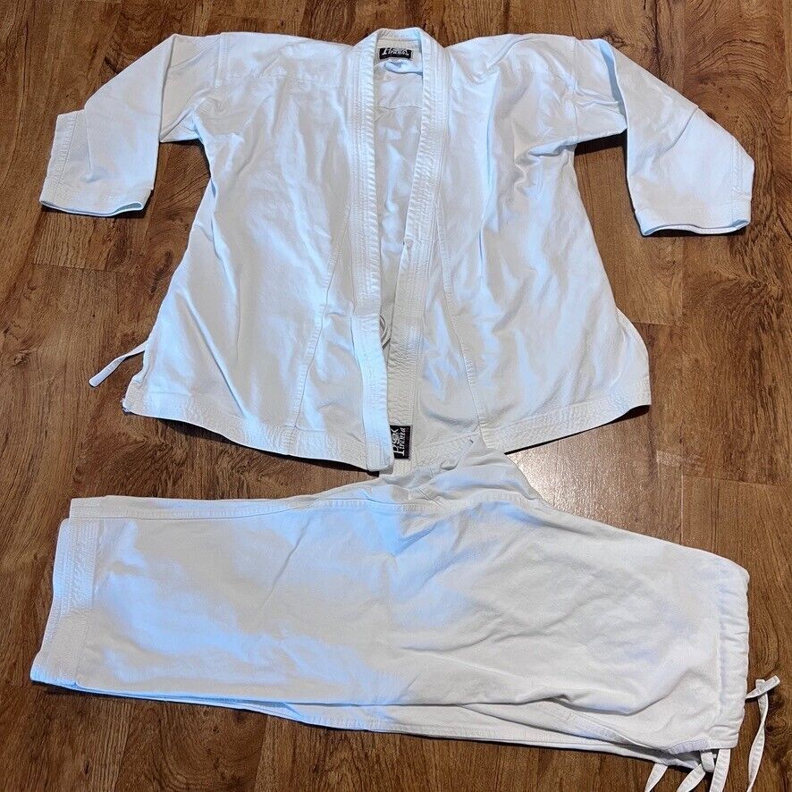 Piranha Gear Gi 5/180 Adult White Full Set Fighting MMA Jujitsu White Top Bottom