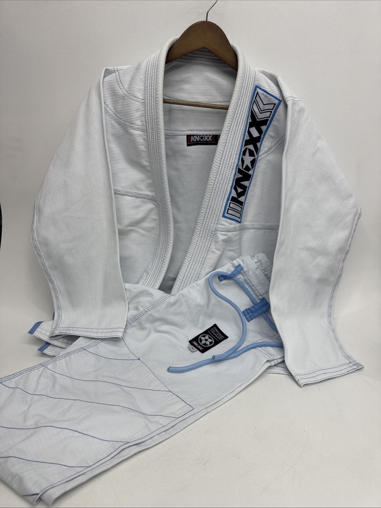 KNOXX Premium Jiu Jitsu Gi „LT Blue & White” Size A1 Great Condition