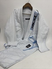 KNOXX Premium Jiu Jitsu Gi „LT Blue & White” Size A1 Great Condition