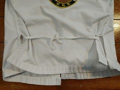 FUJI „Taekwondo America” Embroidered Youth White Karate Uniform Robe (Size 1)