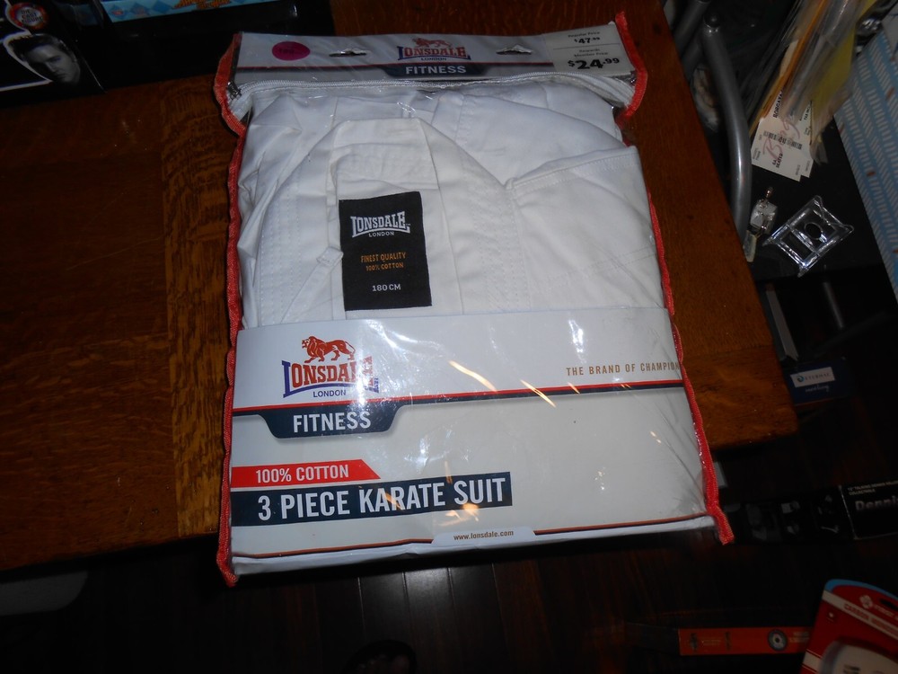 LONSDALE LONDON FITNESS 3-PIECE KARATE SUIT 100% COTTON HEIGHT 180CM B/NEW FR SH