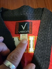 Vision Taekwondo Ultimate Blackbelt Club Red Uniform V Neck Top Size 00/130