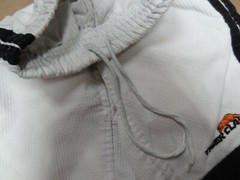 TIGER CLAW SIZE 000 WORLD CHAMPION TAE KWON DO KIDS SHORTS – WHITE ~