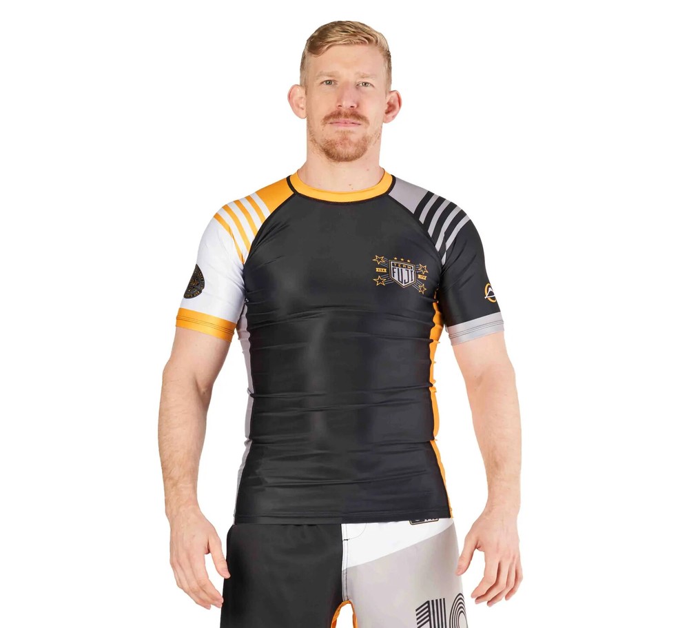 Fuji Linear Lockdown MMA BJJ Jiu Jitsu Short Sleeve SS Rashguard – Black/Orange
