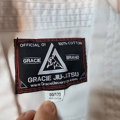 Gracie Jiu-Jitsu Classic Gi With Belt Sz 00/120 (Kids 4-7) White BJJ MMA Boxing