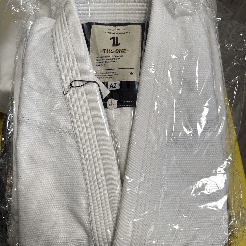 Kingz the One V2 BJJ GI Kimono white Lightweight Jiu Jitsu Uniform, Size A2